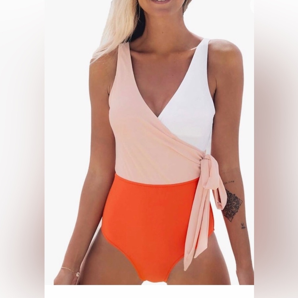 NWT Cupshe Colourblock One Piece Swimsuit